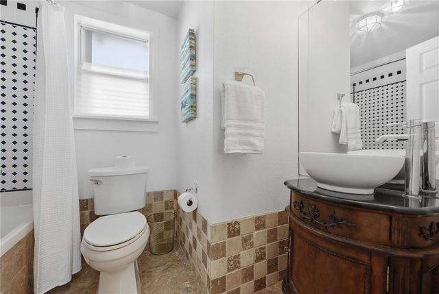 1017 NW 31ST AVENUE, Gainesville, FL 32609