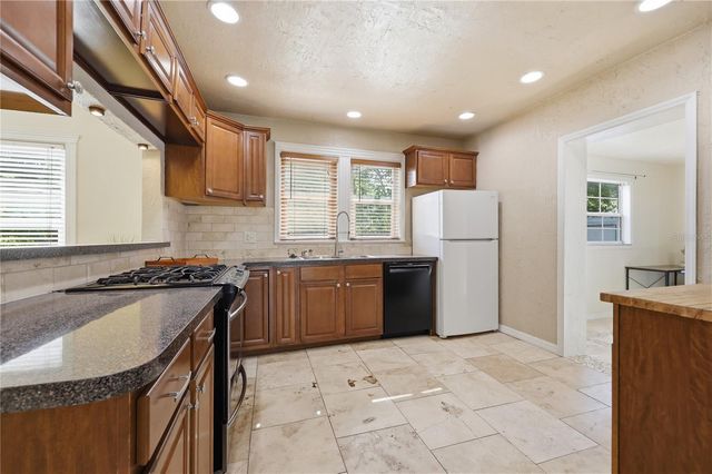 1017 NW 31ST AVENUE, Gainesville, FL 32609