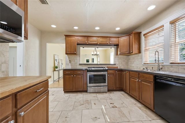 1017 NW 31ST AVENUE, Gainesville, FL 32609