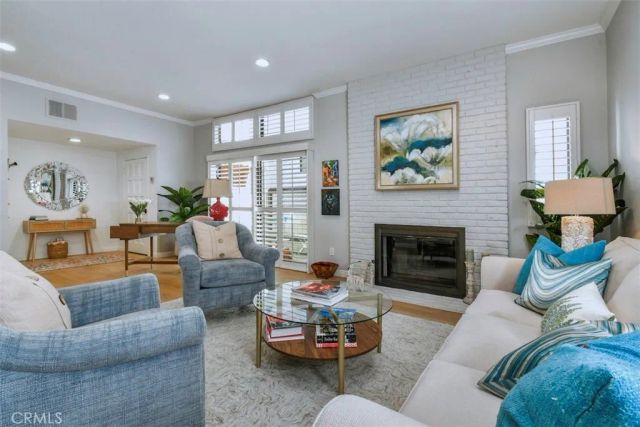 14529 Weddington 103, Sherman Oaks, CA 91411