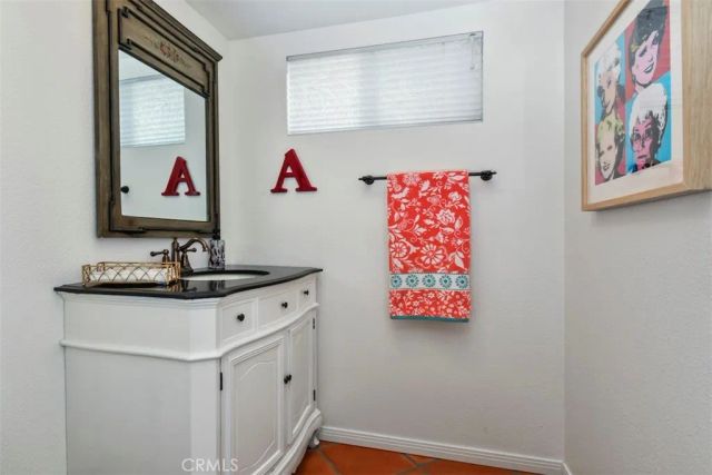 14529 Weddington 103, Sherman Oaks, CA 91411