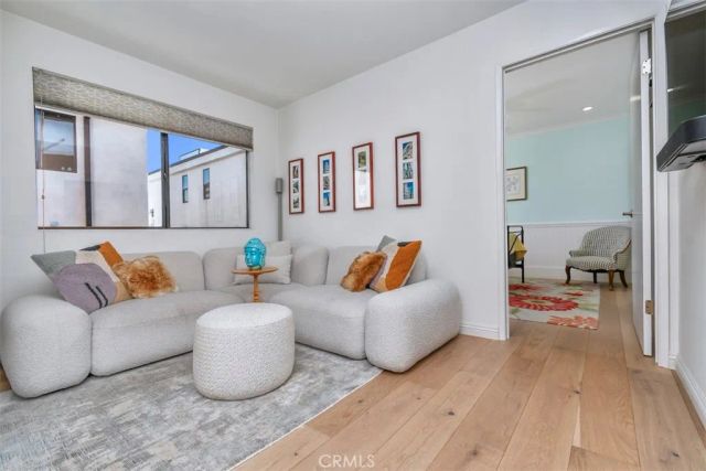 14529 Weddington 103, Sherman Oaks, CA 91411