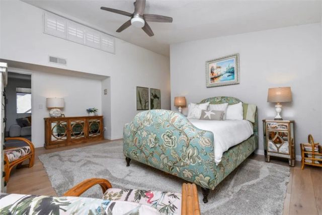 14529 Weddington 103, Sherman Oaks, CA 91411