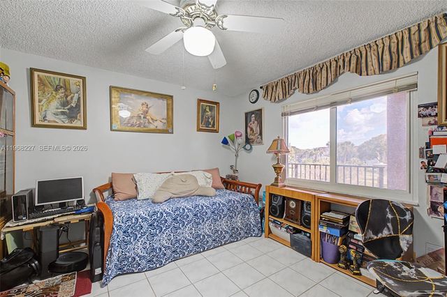 1200 SW 137th Ave 301E, Pembroke Pines, FL 33027