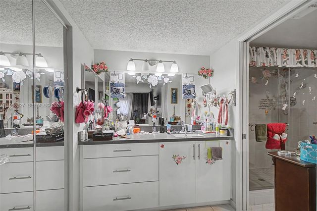 1200 SW 137th Ave 301E, Pembroke Pines, FL 33027