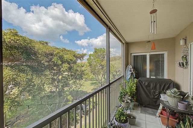 1200 SW 137th Ave 301E, Pembroke Pines, FL 33027