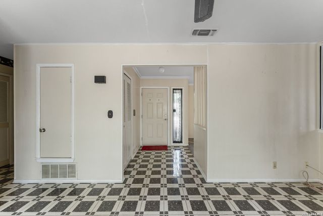 4874 Castle Rose, San Antonio, TX 78218