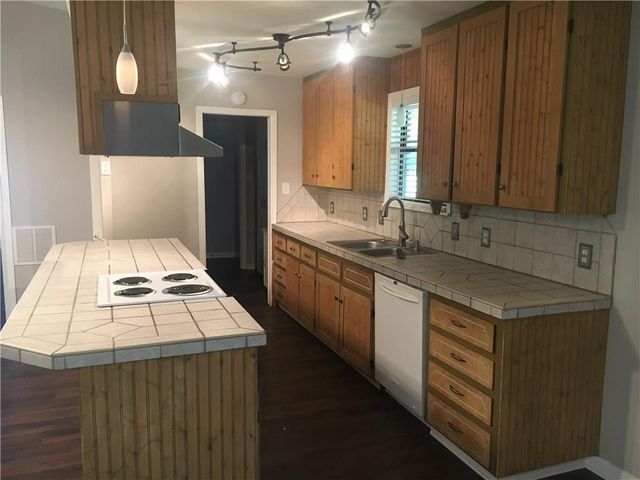 650 County Road 252, Georgetown, TX 78633