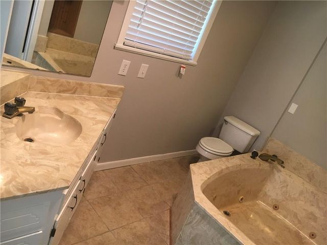 650 County Road 252, Georgetown, TX 78633