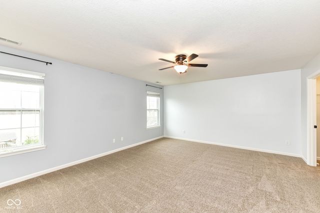 5689 W Port Drive, Mccordsville, IN 46055