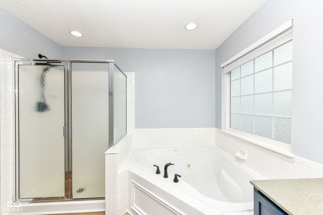 5689 W Port Drive, Mccordsville, IN 46055