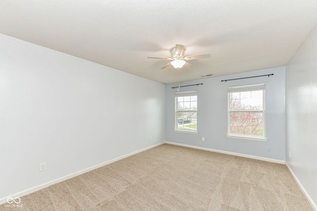 5689 W Port Drive, Mccordsville, IN 46055