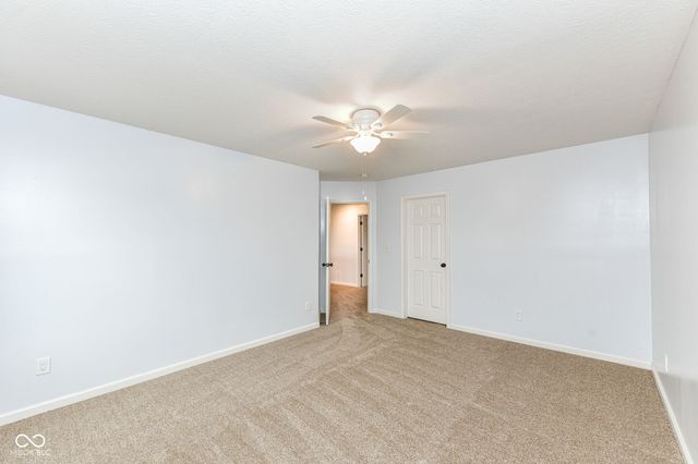 5689 W Port Drive, Mccordsville, IN 46055