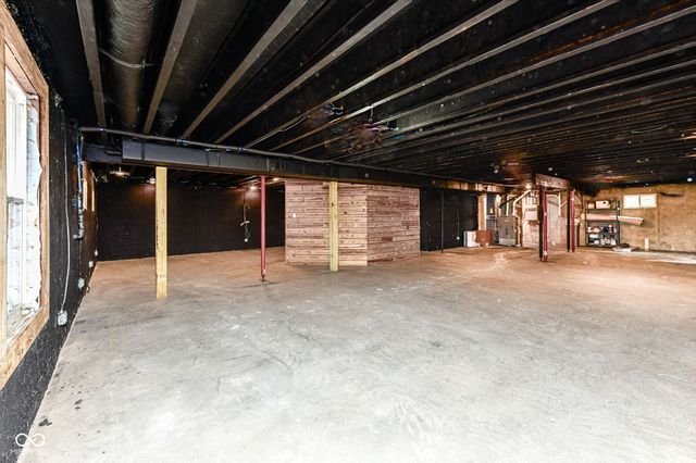 5689 W Port Drive, Mccordsville, IN 46055