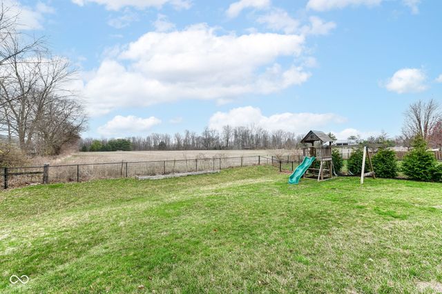 5689 W Port Drive, Mccordsville, IN 46055