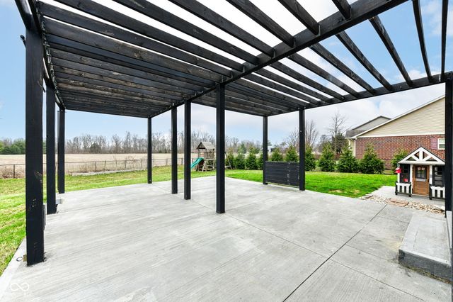 5689 W Port Drive, Mccordsville, IN 46055