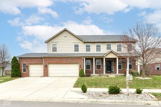 5689 W Port Drive, Mccordsville, IN 46055