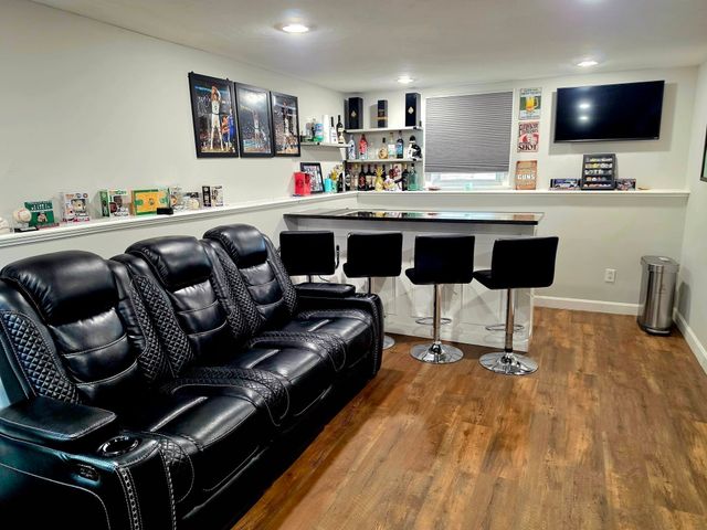 125 Running Brook Rd, Boston, MA 02132