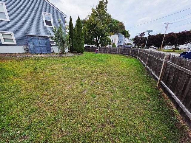 125 Running Brook Rd, Boston, MA 02132