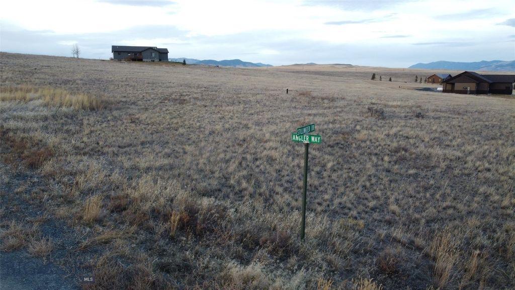 6 Angler Way, Whitehall, MT 59759