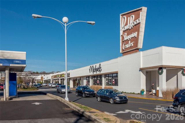 4911 Park Road D, Charlotte, NC 28209