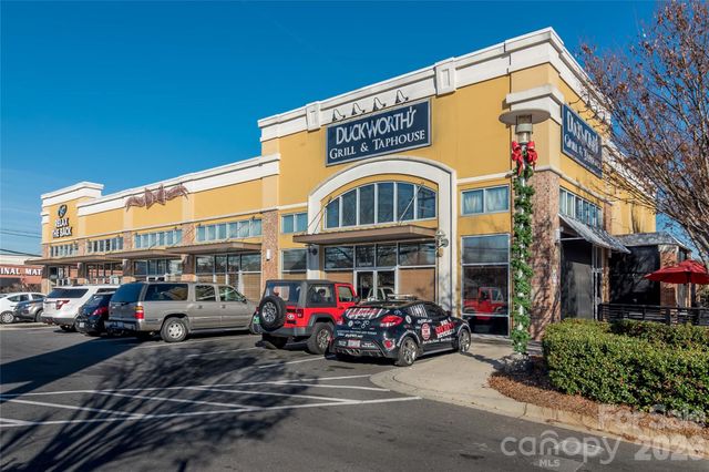 4911 Park Road D, Charlotte, NC 28209