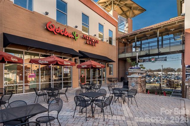 4911 Park Road D, Charlotte, NC 28209