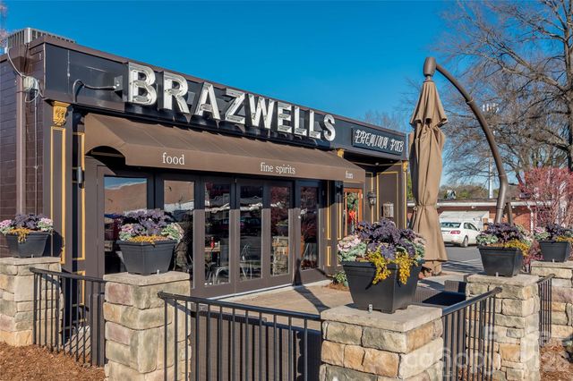 4911 Park Road D, Charlotte, NC 28209