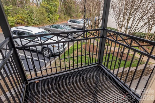 4911 Park Road D, Charlotte, NC 28209