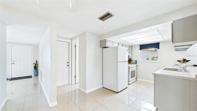 5325 DEVRIES DRIVE, New Port Richey, FL 34652