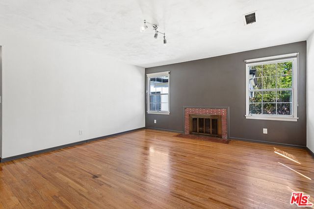 4373 Mcconnell Boulevard, Los Angeles, CA 90066