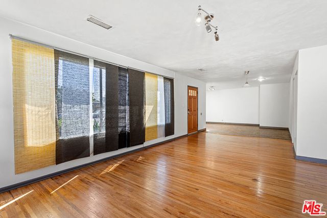 4373 Mcconnell Boulevard, Los Angeles, CA 90066