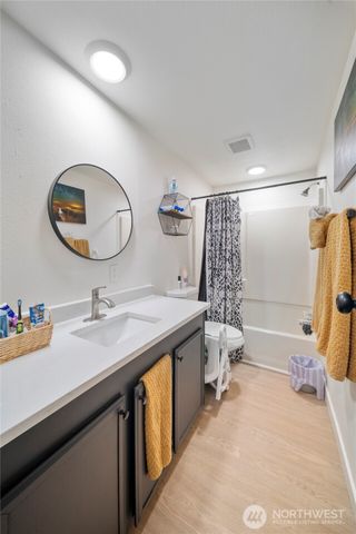 6652 5th Way SE, Lacey, WA 98503