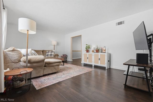 100 Rauch Drive, Marietta, OH 45750