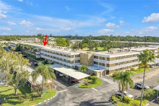4915 BAY STREET NE 222, St Petersburg, FL 33703
