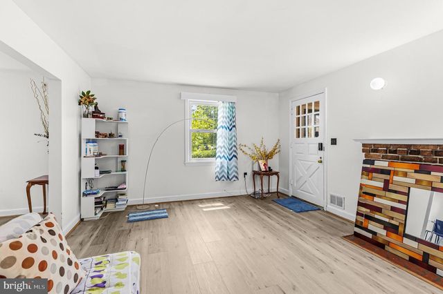 4806 CHEROKEE ST, College Park, MD 20740