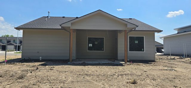 1220 SE 8th, Newton, KS 67114