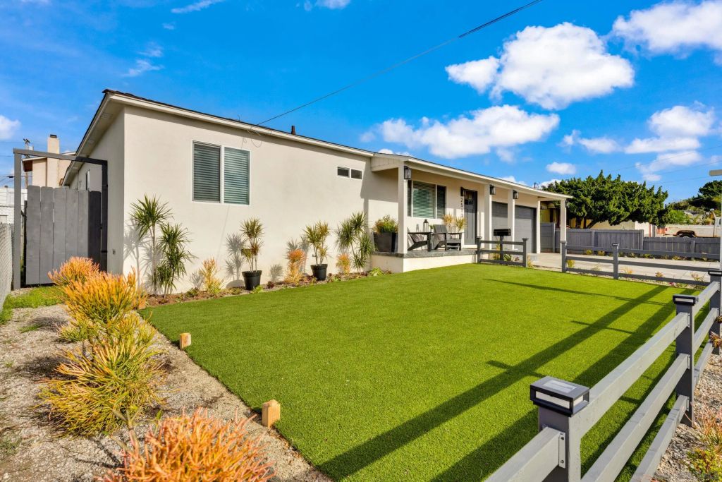 2513 Beta St, National City, CA 91950