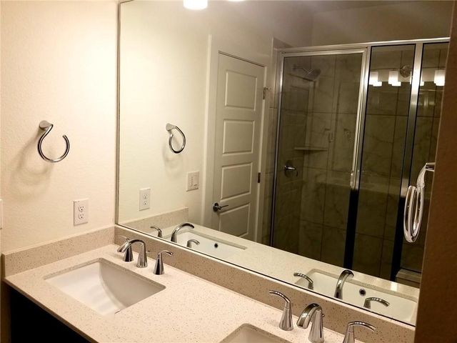 1614 Roseburg LN, Austin, TX 78754