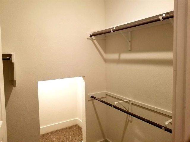 1614 Roseburg LN, Austin, TX 78754