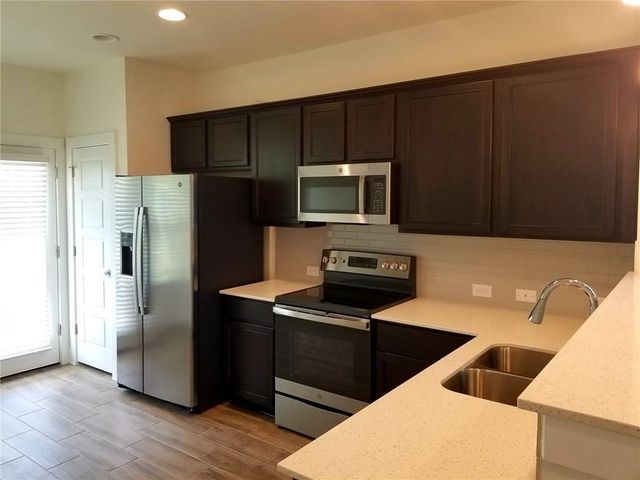 1614 Roseburg LN, Austin, TX 78754