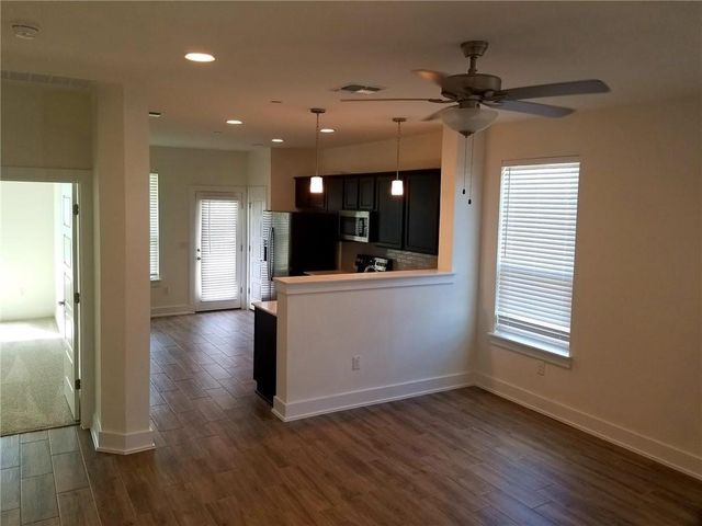 1614 Roseburg LN, Austin, TX 78754