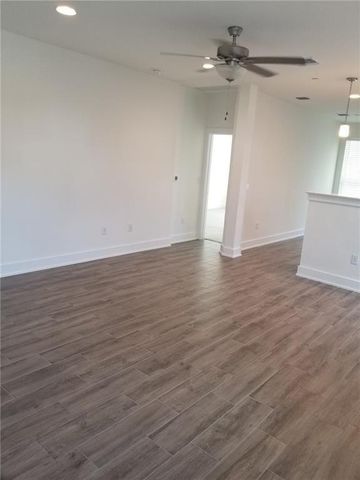 1614 Roseburg LN, Austin, TX 78754