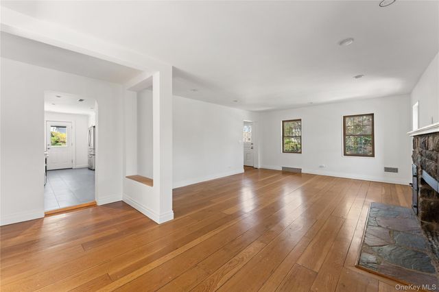 18 Wellyn Road, Bronxville, NY 10708
