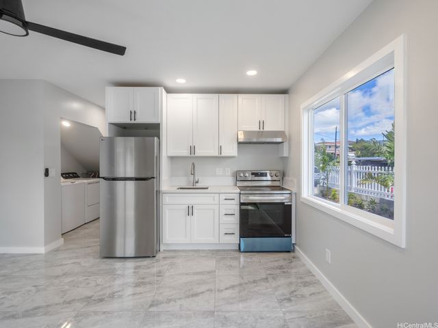 94-415 Apowale Street, Waipahu, HI 96797