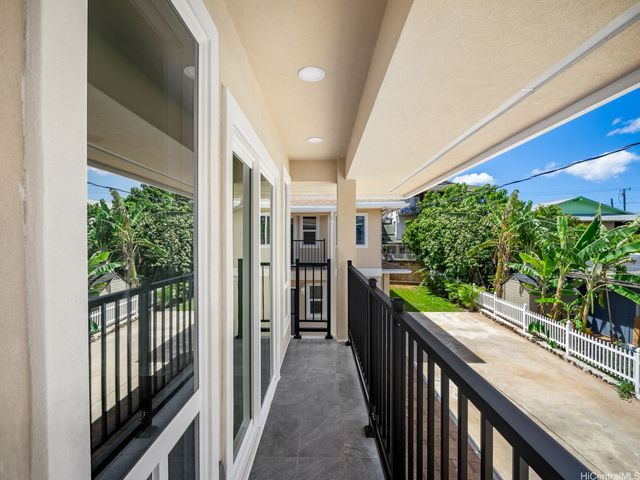 94-415 Apowale Street, Waipahu, HI 96797