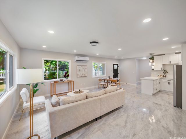 94-415 Apowale Street, Waipahu, HI 96797