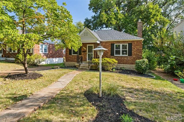 6228 Dexter Drive, Affton, MO 63123