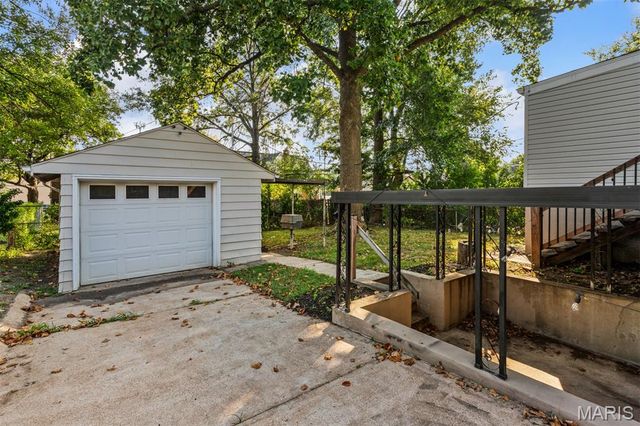 6228 Dexter Drive, Affton, MO 63123