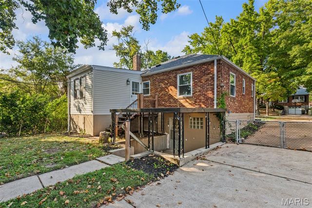 6228 Dexter Drive, Affton, MO 63123